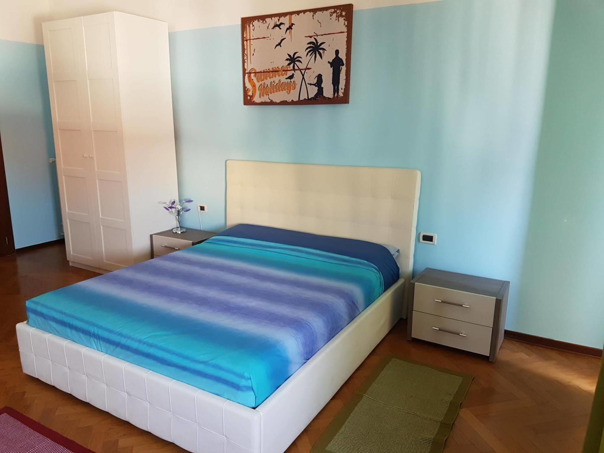 Bed & Breakfast Nightstars